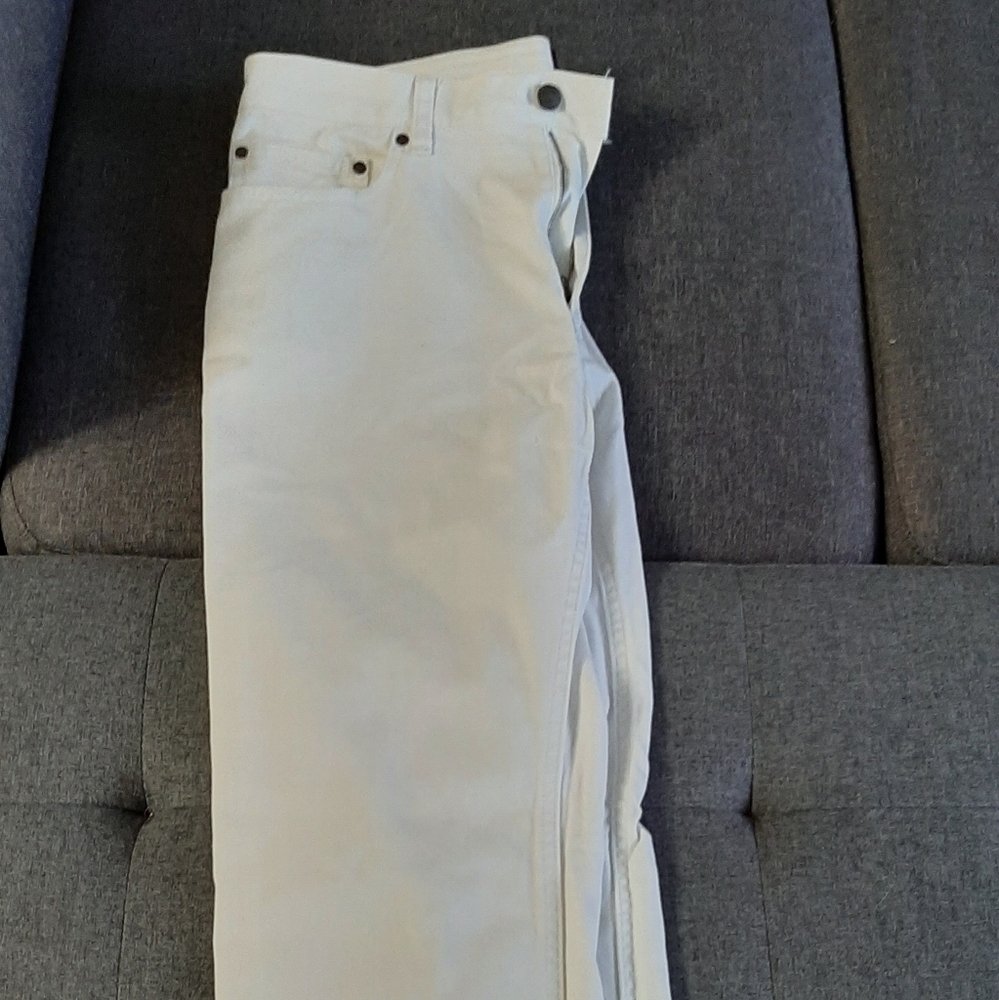 Chaps custom fit white pants